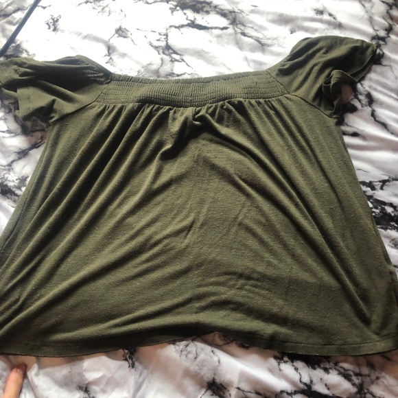 off shoulder top - Picture 2 of 2